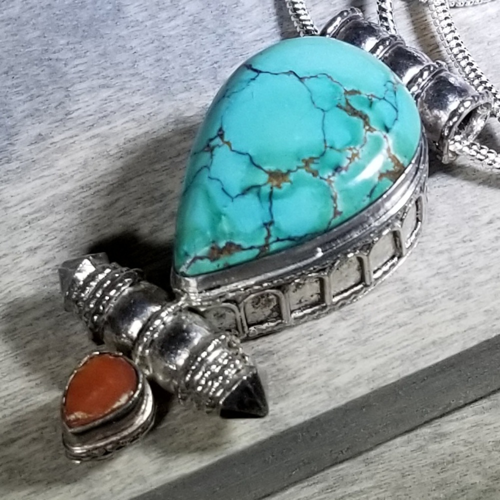925 Sterling Silver Vintage Turquoise Pendant